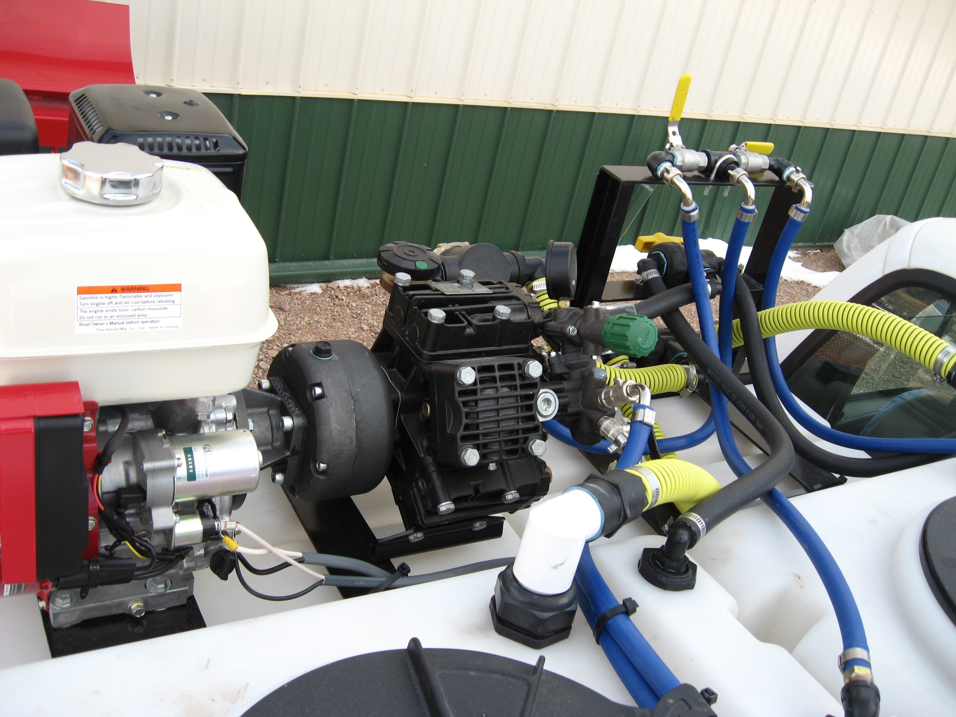 200 Gallon Pick Up Sprayer